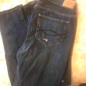 Abercrombie and Fitch 6 reg